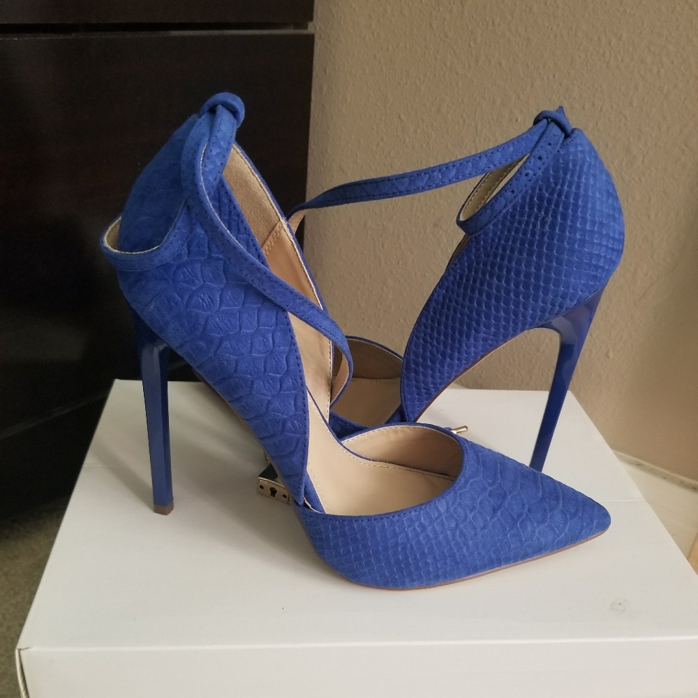 Printed blue heels send offers!